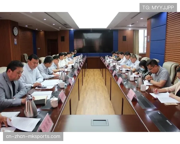 聚焦:伊蒂哈德球场新建的“媒体混合采访区”,旨在提升赛后内容产出效率 聚焦:伊蒂哈德球场新建的“媒体混合采访区”,旨在提升赛后内容产出效率